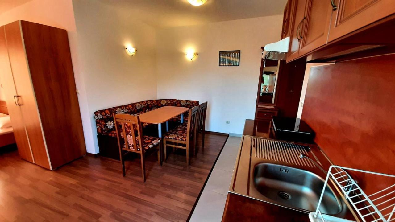 Adri Guest House Nesebar Luaran gambar