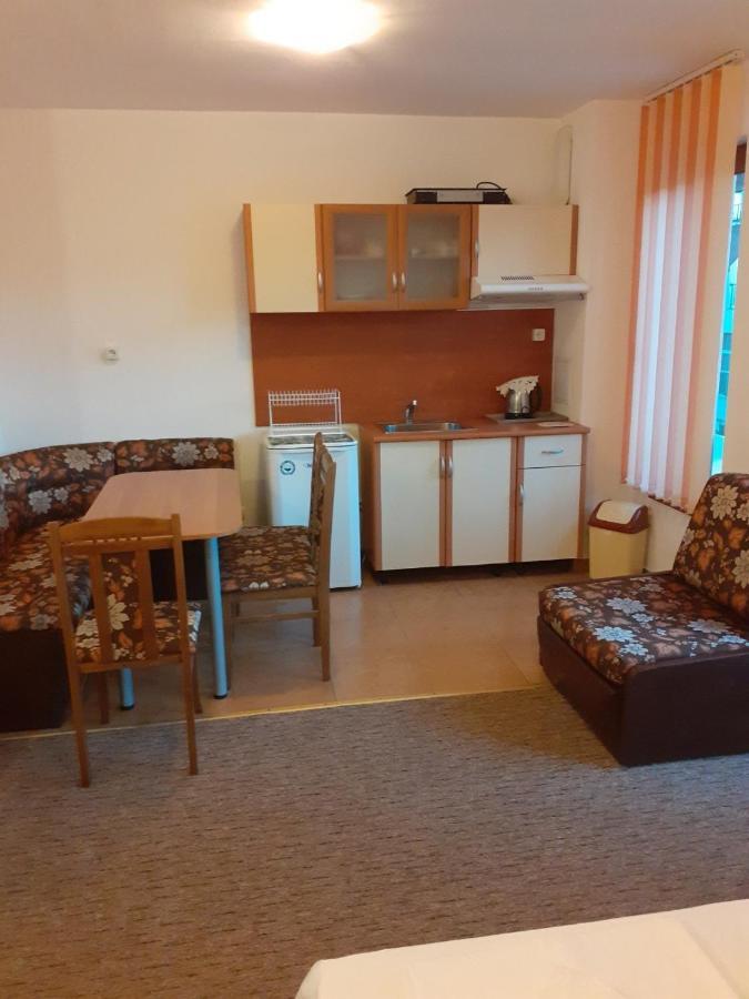 Adri Guest House Nesebar Luaran gambar